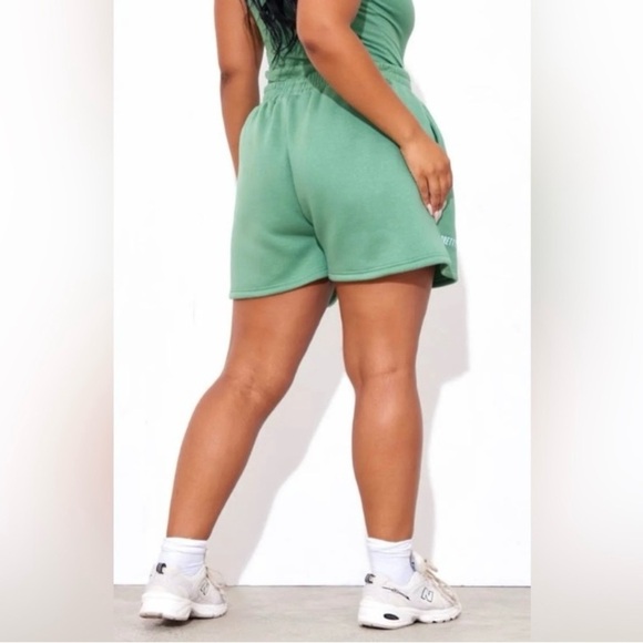 NEW PLT Sage Green Athleisure Stretch Shorts size 16 Pretty Little Thing plus - Picture 3 of 11